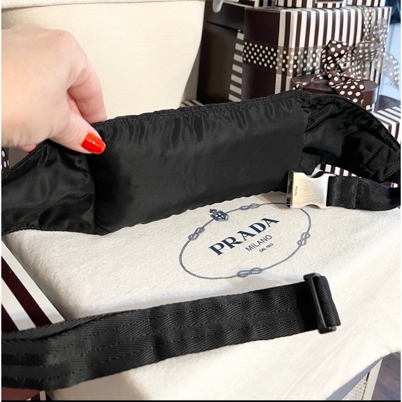 PRADA❤️❤️BUM BAG/WAIST BAG!💜CROSSBODY BAG!⭐️🎉 - Picture 13 of 16